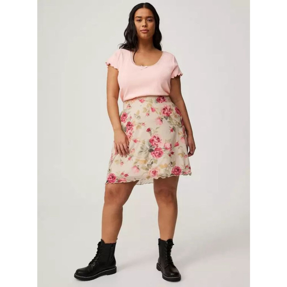 Torrid Mesh A Line Mini Skirt, in Steph Roses Floral Cement, Size Large(0X) NWOT - Picture 1 of 12
